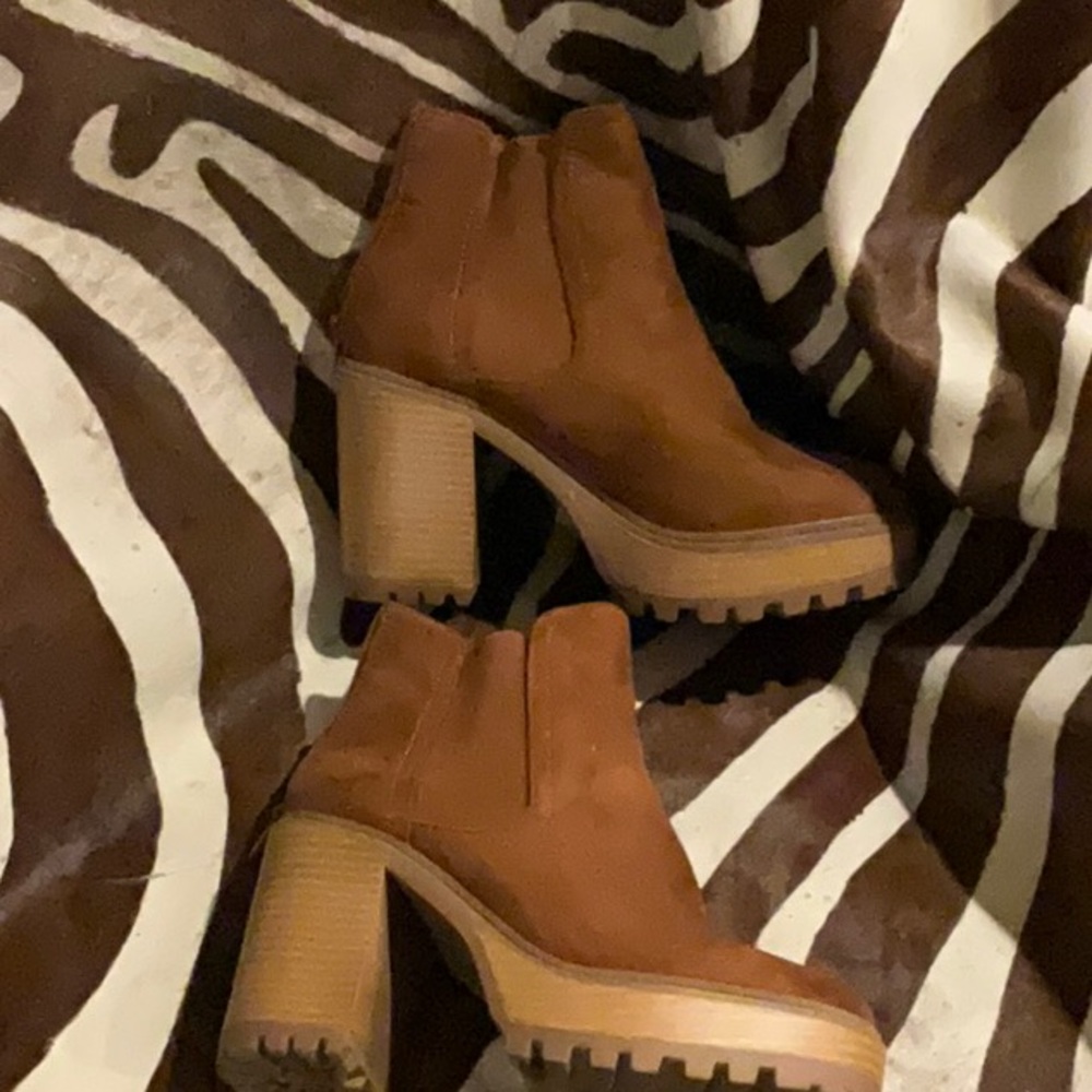 Elegant Brown Heeled Ankle Boots